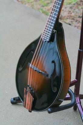 topdetail2R.JPG