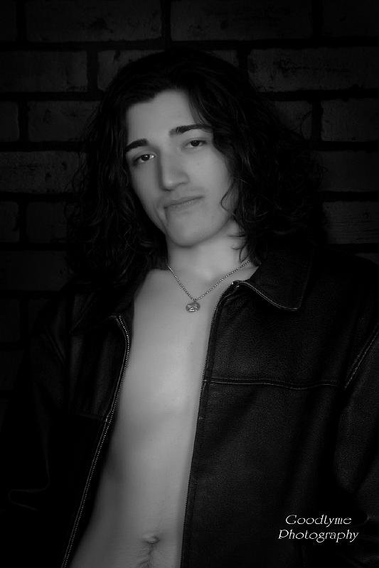 469108bw.jpg